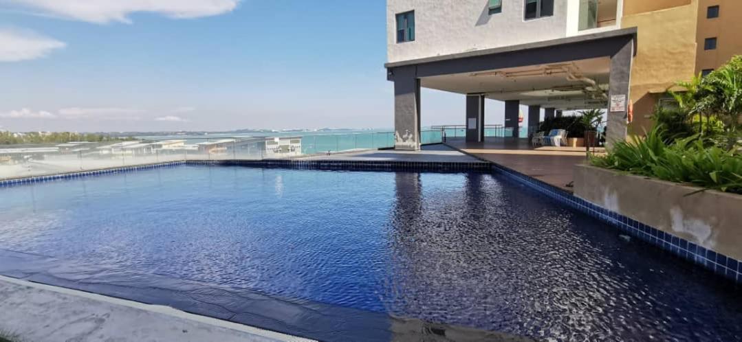 Seaview Dwharf Family Suit Private Port Dickson Extérieur photo