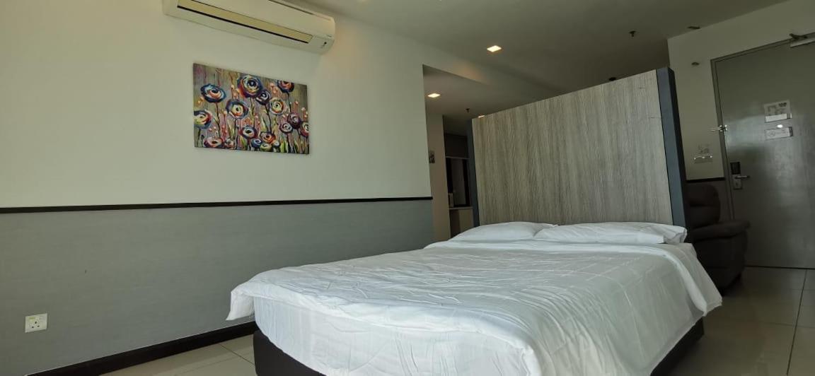 Seaview Dwharf Family Suit Private Port Dickson Extérieur photo